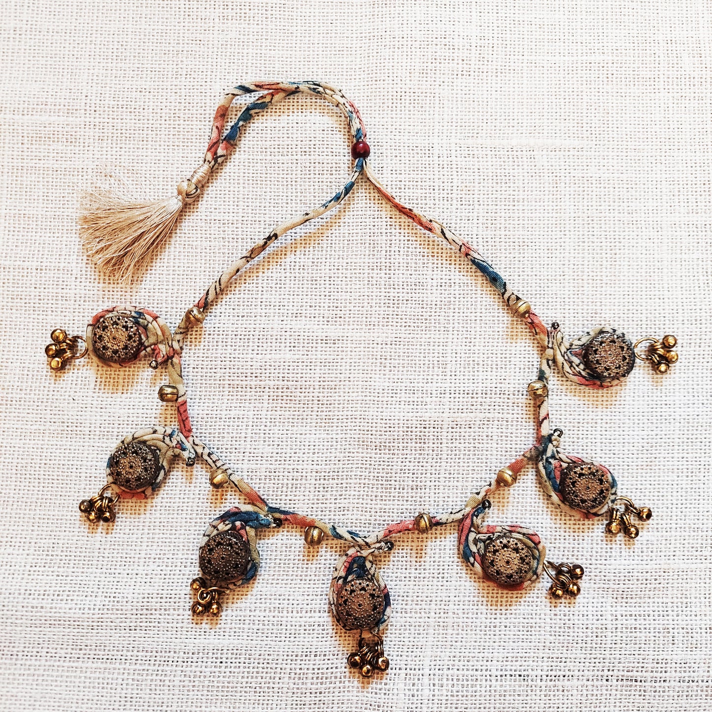 Mustard Ambi Choker