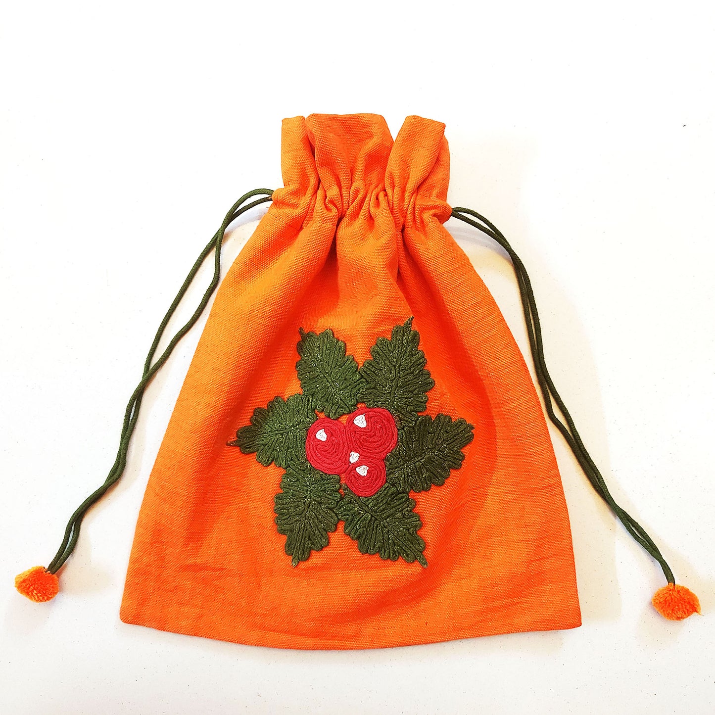 Holly leaves Potli