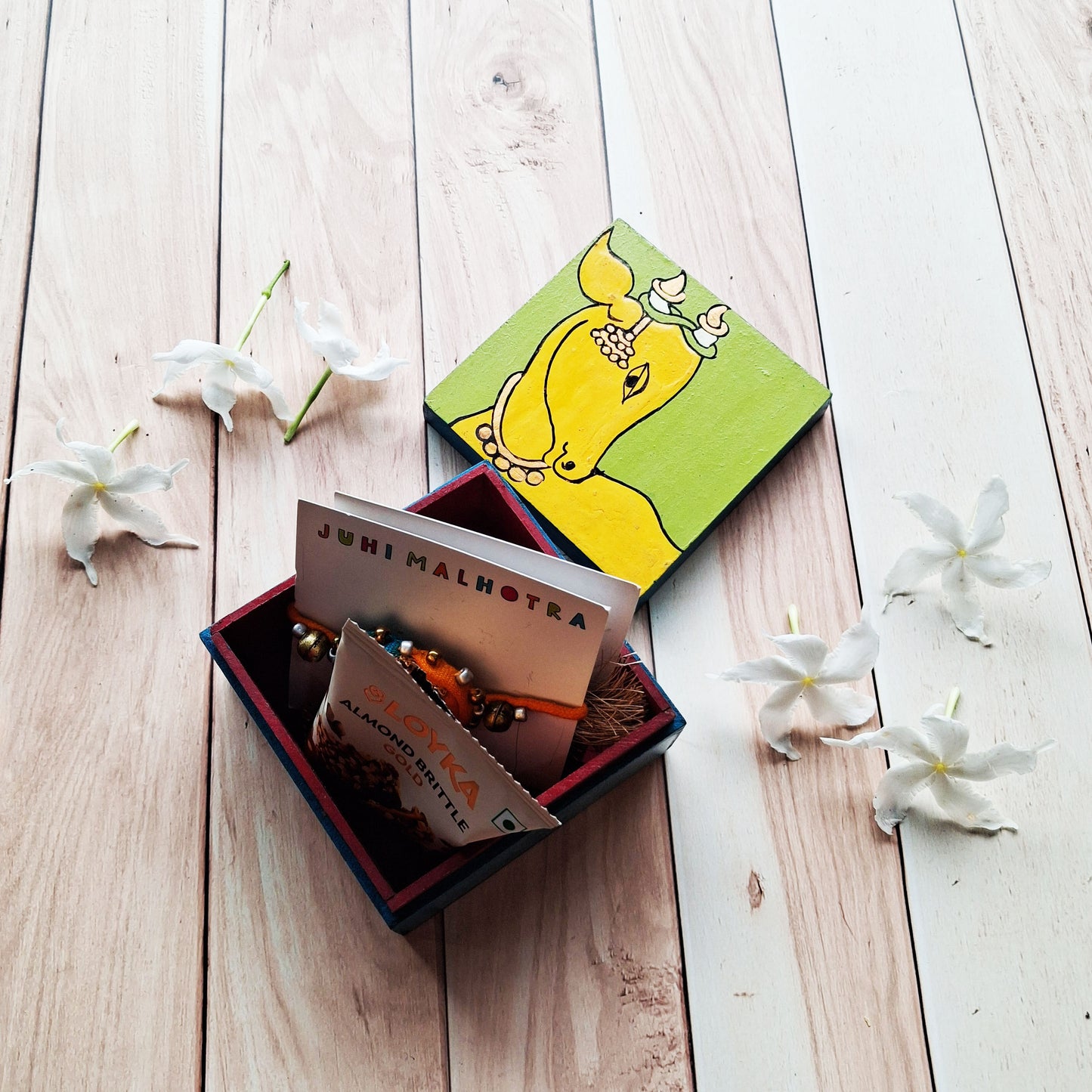 Contrast Rakhi Hamper