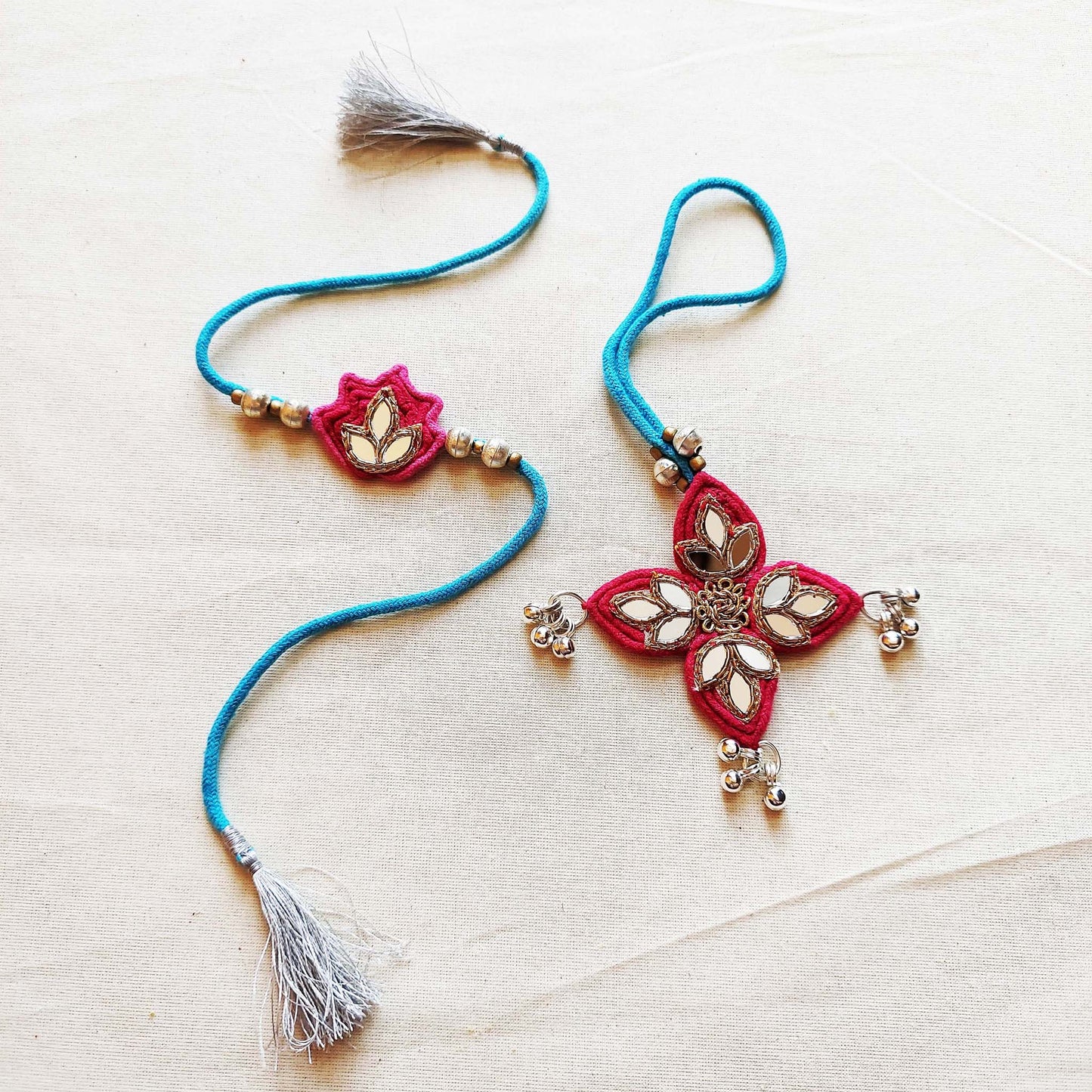 Lotus Sitara Rakhi Lumba set